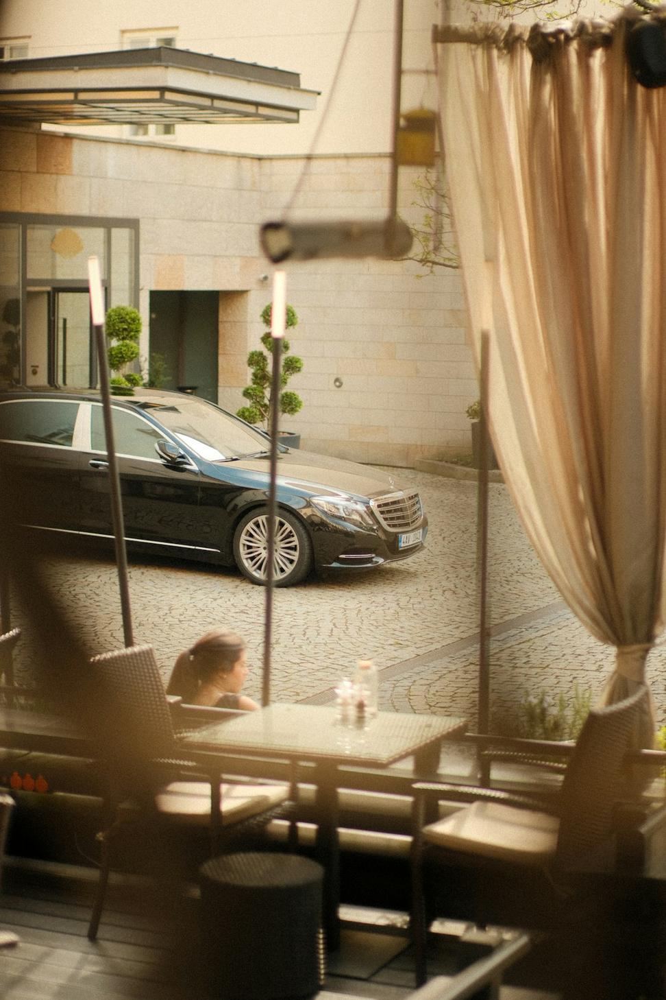 European vehicle service bay